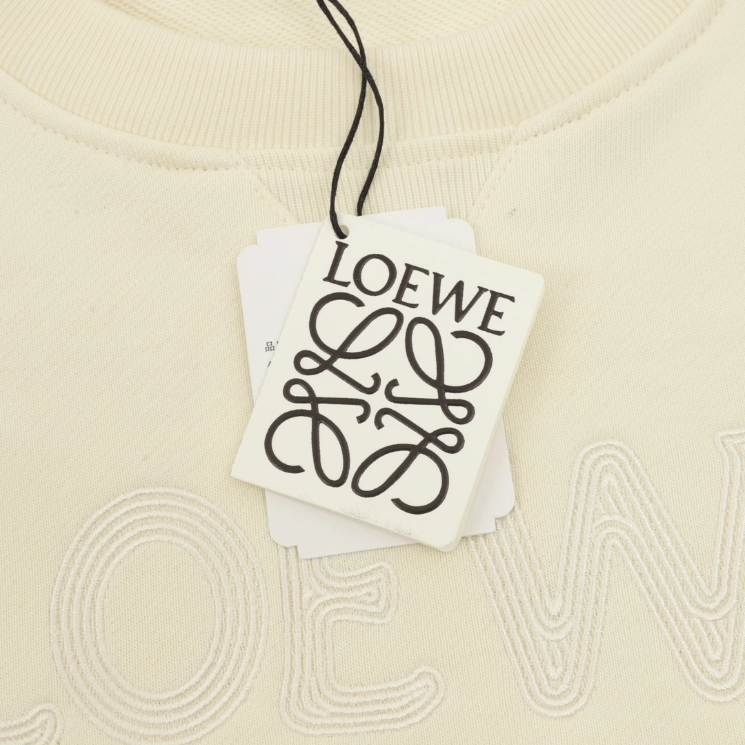 LOEWE-Topwear-XS-L-220202512243194_4-1.webp