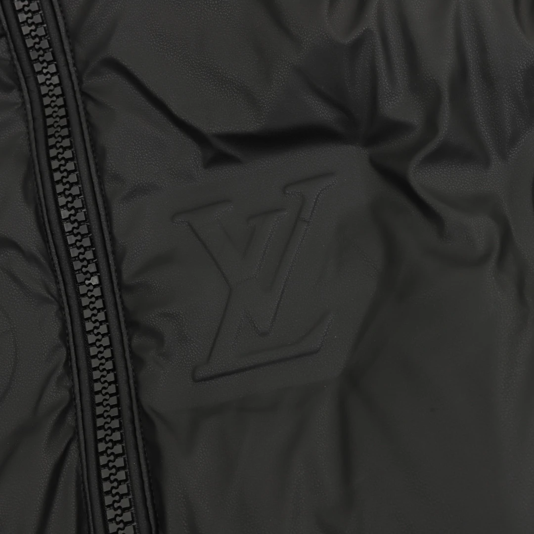 LV-Outwear-48-56-700202512243504_4.webp