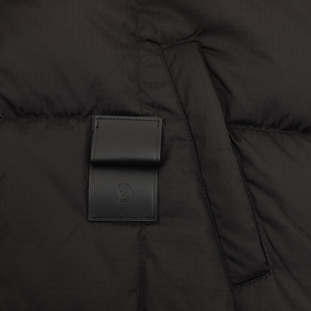 LV-Outwear-S-XL-600202512243572_5.webp