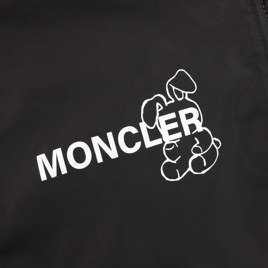 MONCLER-Outwear-1-4-320202512244374_4.webp