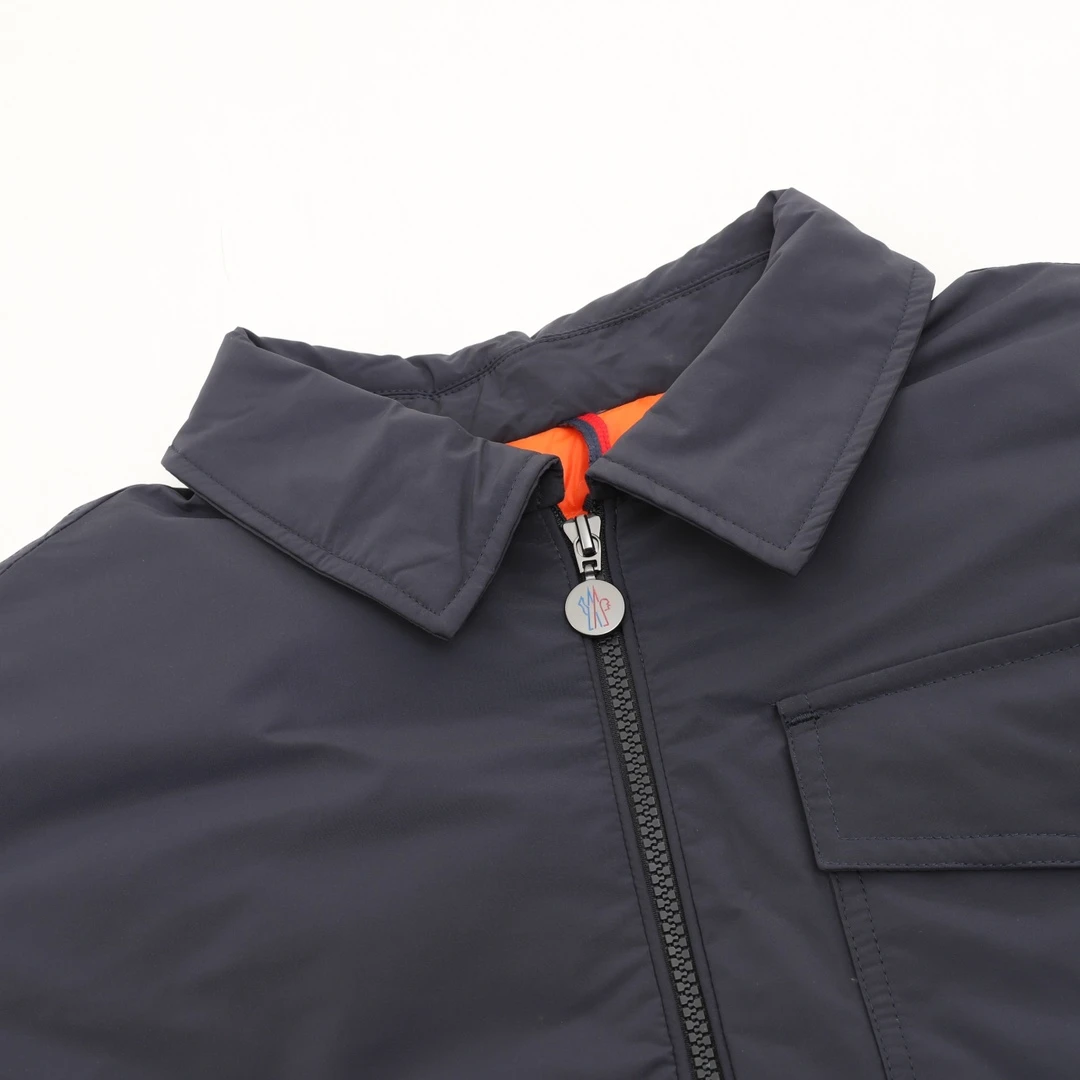 MONCLER-Outwear-1-4-520202512244391_3.webp
