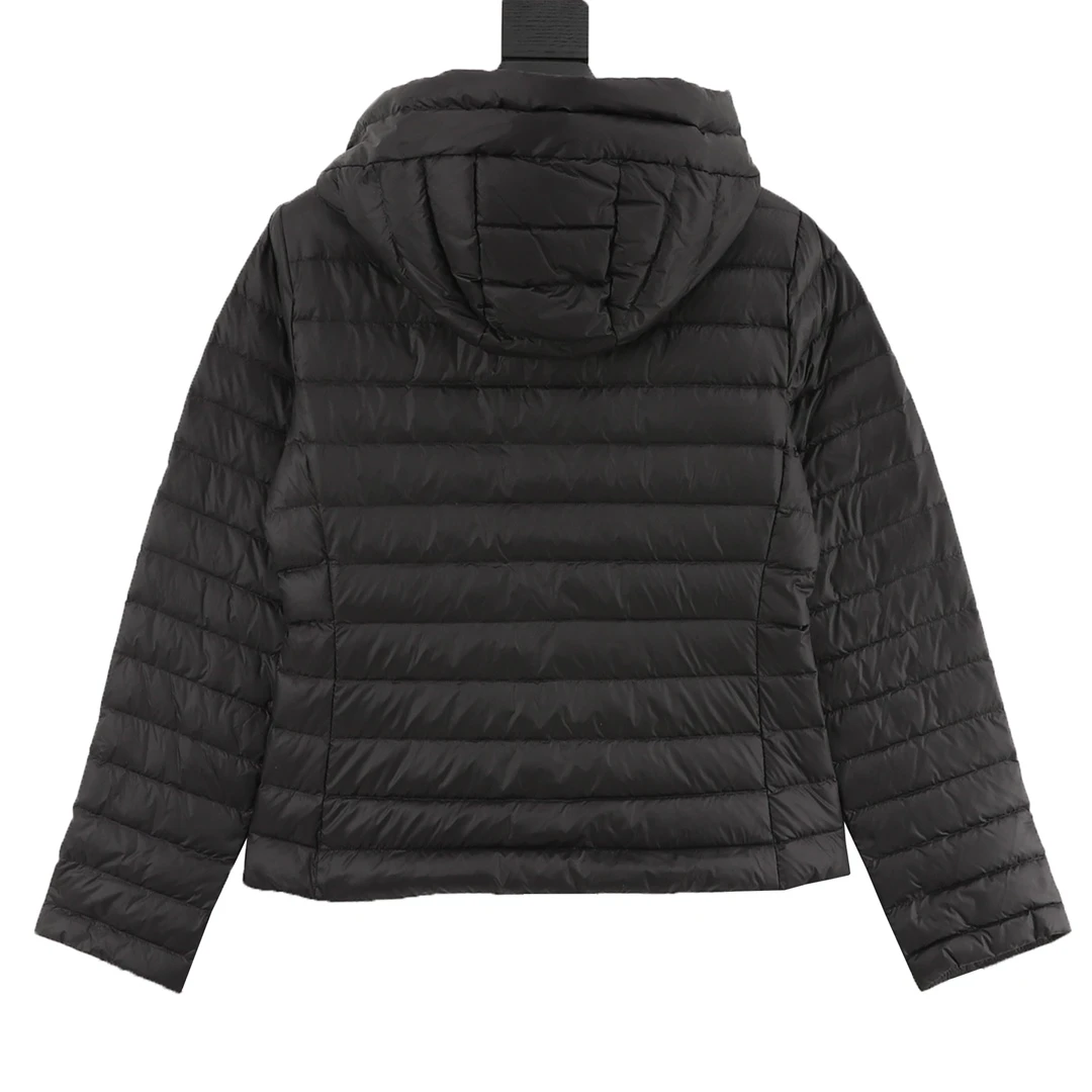 MONCLER-Outwear-1-4-550202512244393_2.webp