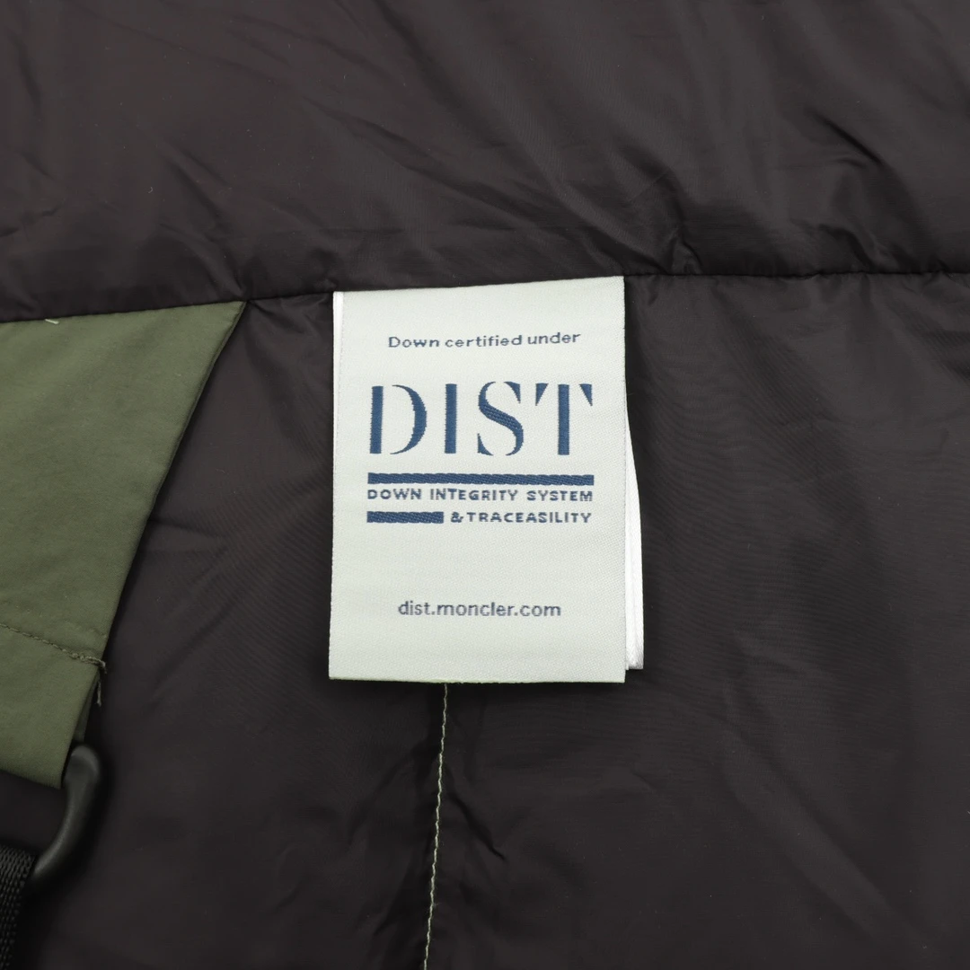 MONCLER-Outwear-1-5-630202512244444_9.webp