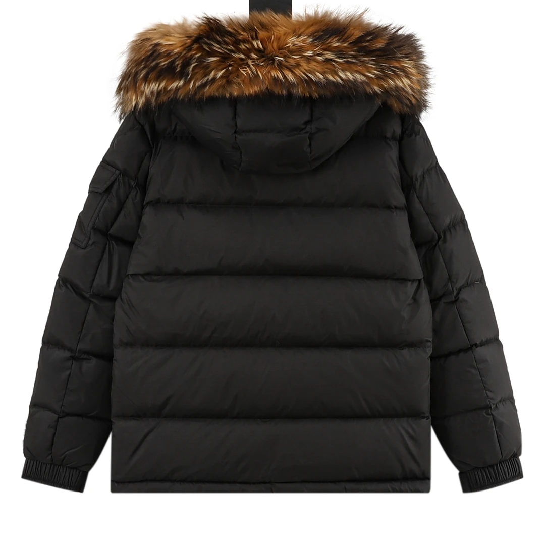 MONCLER-Outwear-1-6-700202512244467_2.webp