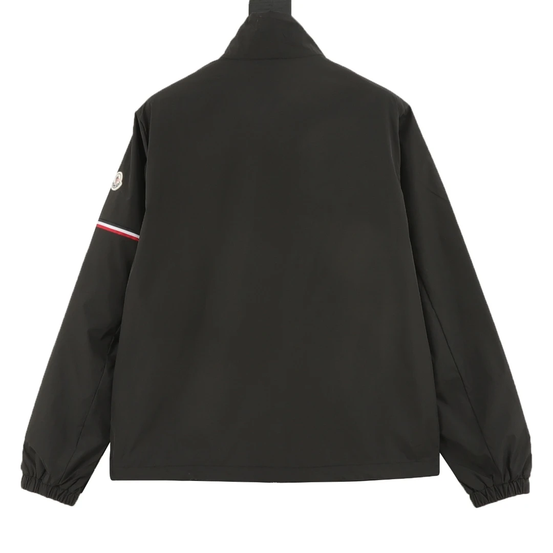 MONCLER-Outwear-2-5-260202512244469_2.webp