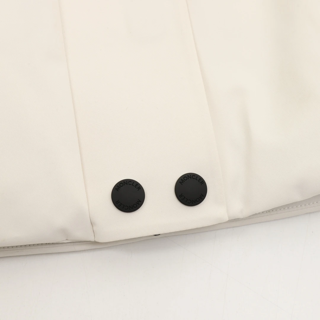MONCLER-Outwear-S-XL-800202512244501_5.webp
