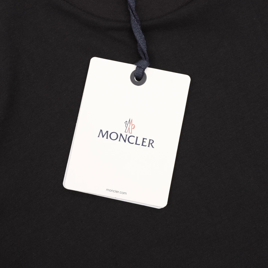MONCLER-Topwear-S-L-100202512244547_5.webp