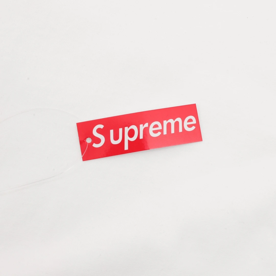 SUPREME-Topwear-S-XL-80202512245646_7.webp