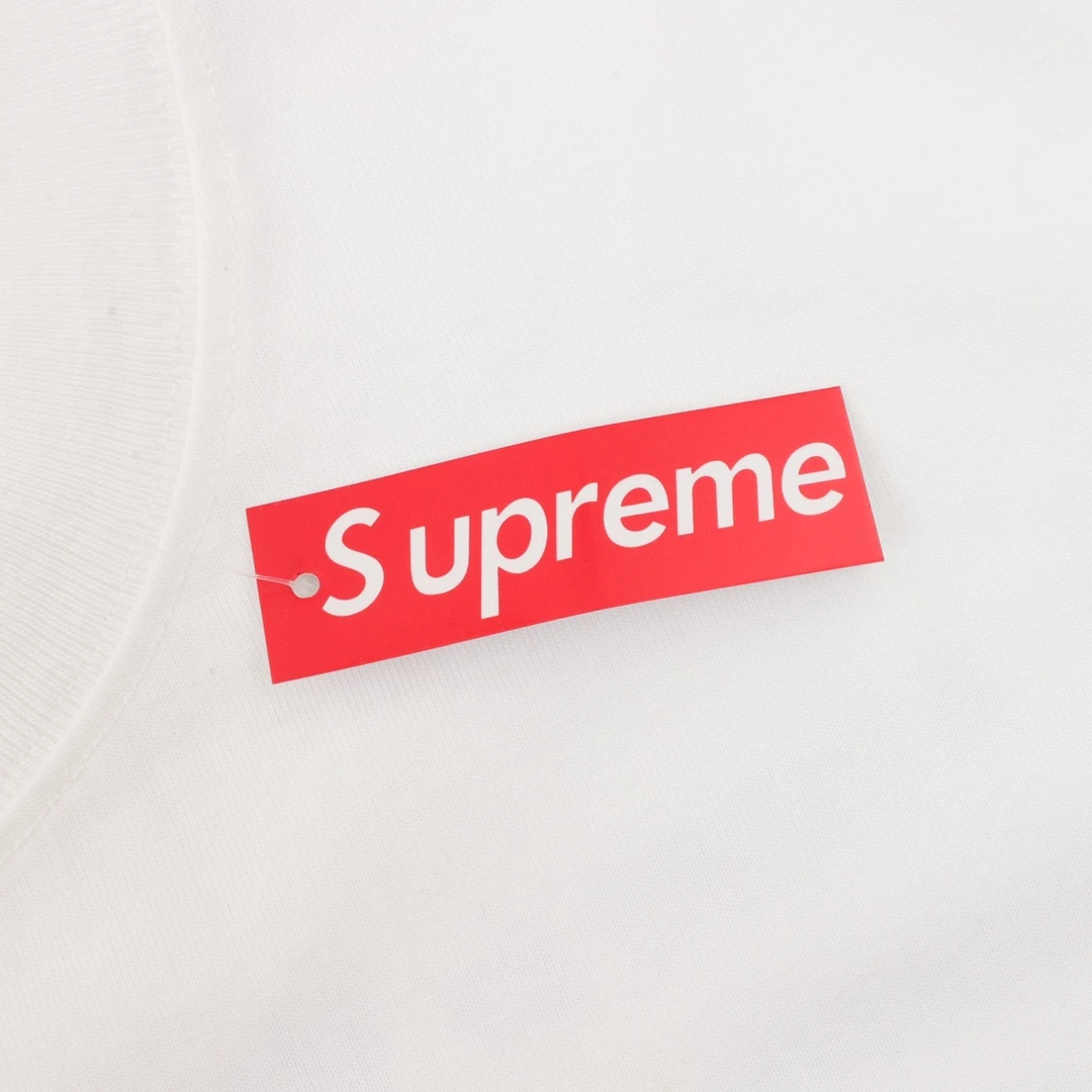 SUPREME-Topwear-S-XL-80202512245649_5.webp