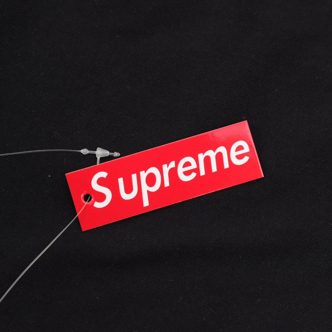 SUPREME-Topwear-S-XL-80202512245671_7.webp