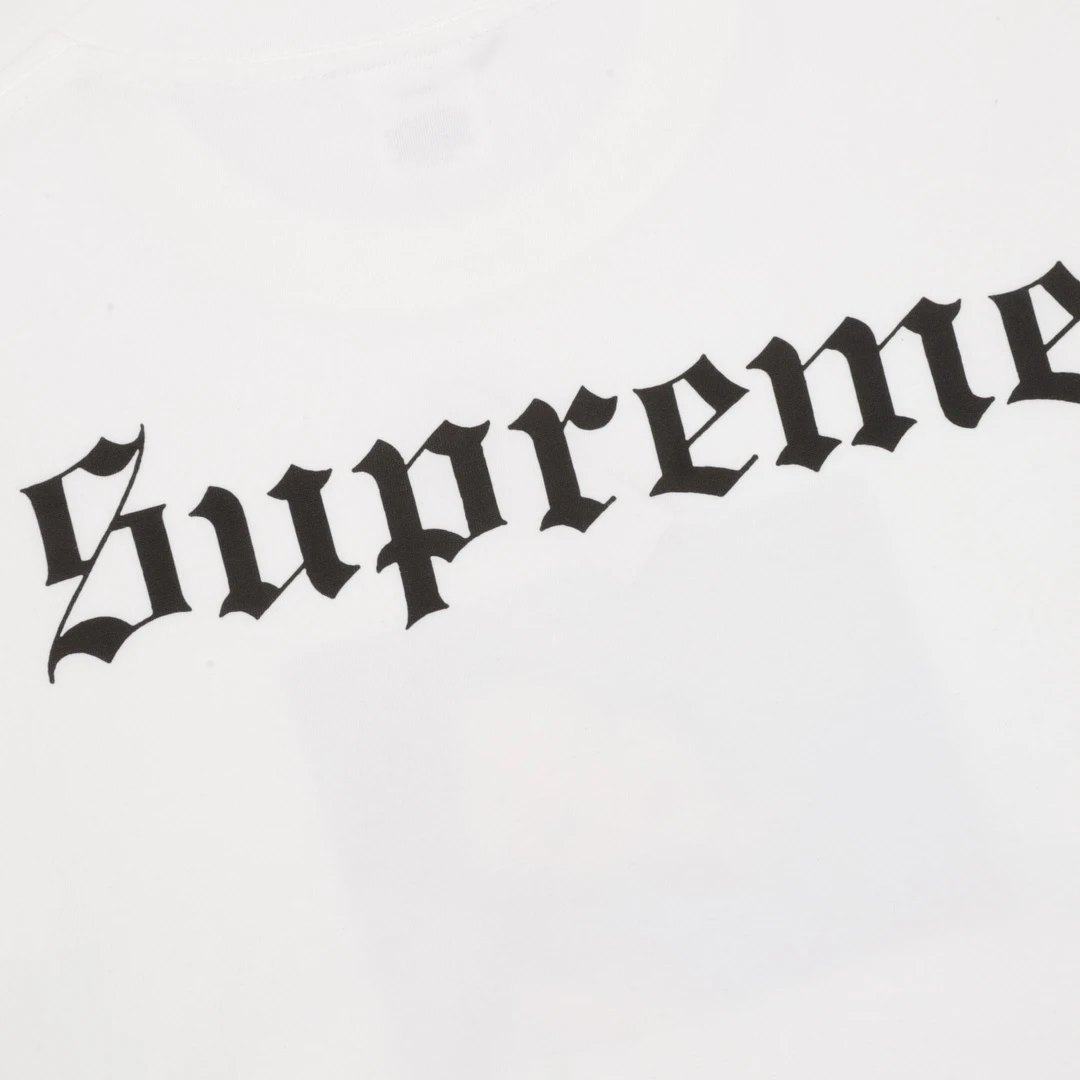 SUPREME-Topwear-S-XL-80202512245678_5.webp