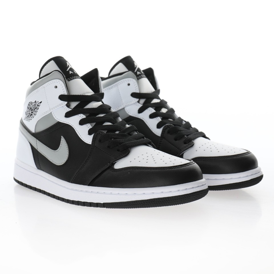 Alternative view of Air Jordan 1 High Sneaker 554724-073