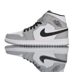 Air Jordan 1 High Sneaker 554724-092