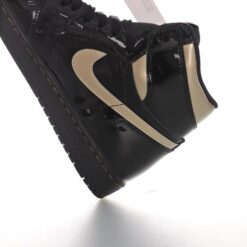 Alternative view of Air Jordan 1 High Sneaker 555088-032