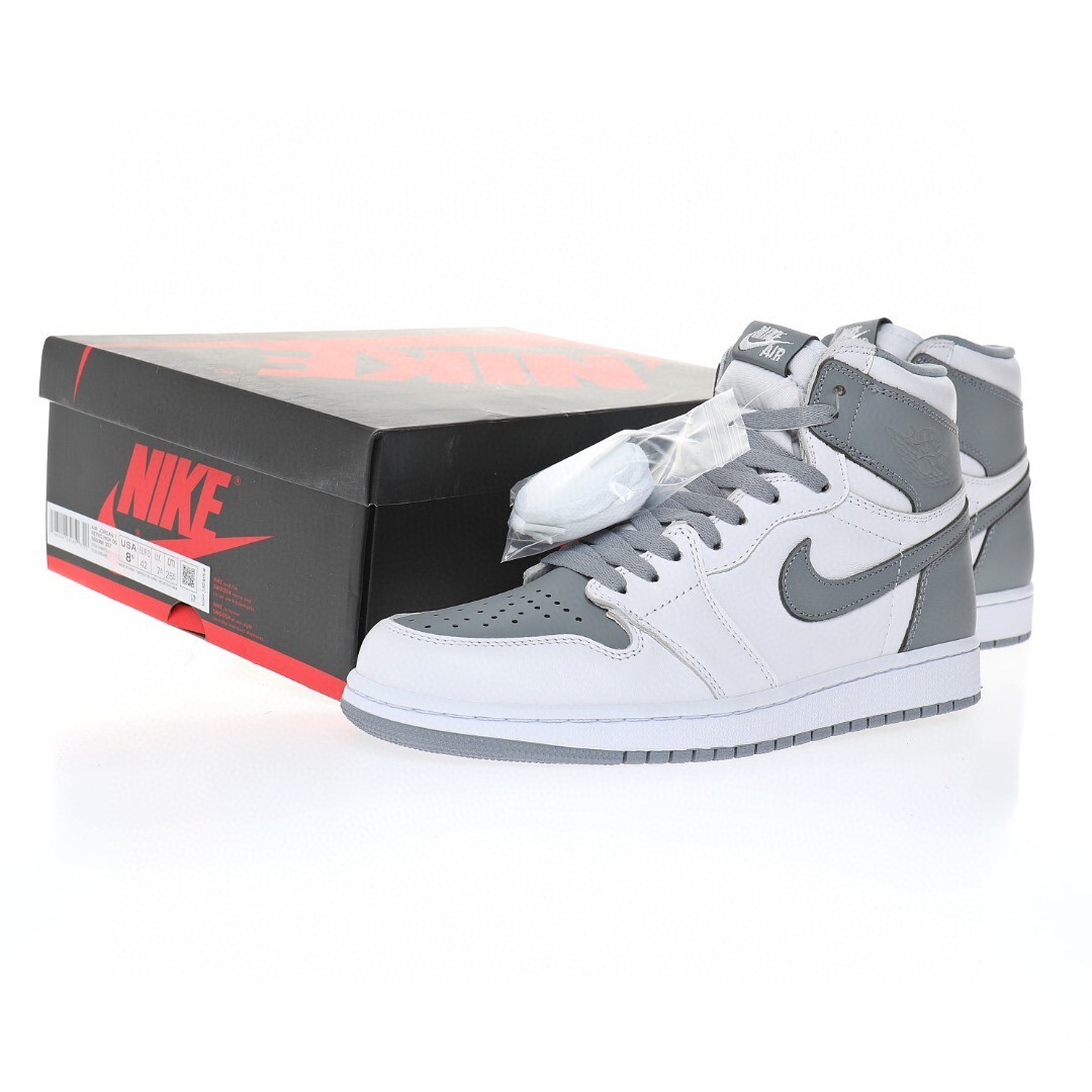 Alternative view of Air Jordan 1 High Sneaker 555088-037