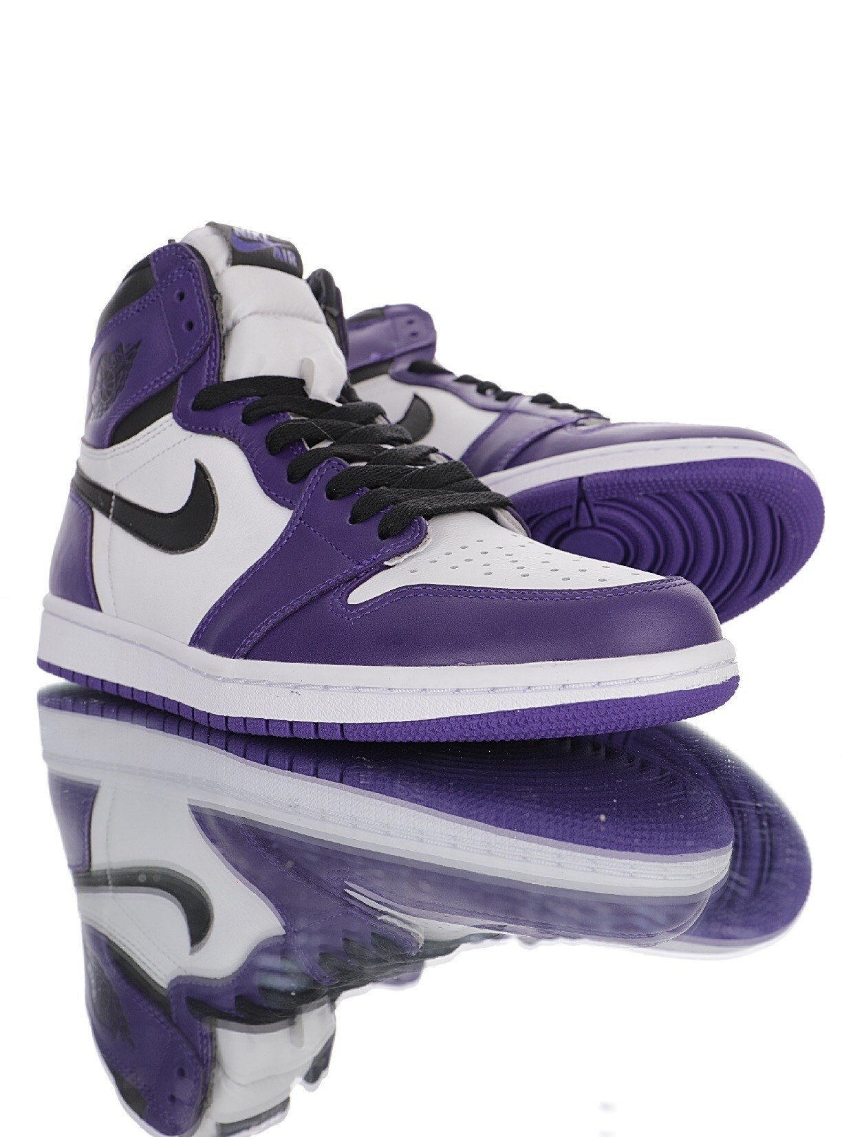 Alternative view of Air Jordan 1 High Sneaker 555088-500