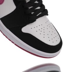 Alternative view of Air Jordan 1 High Sneaker BQ6472-005