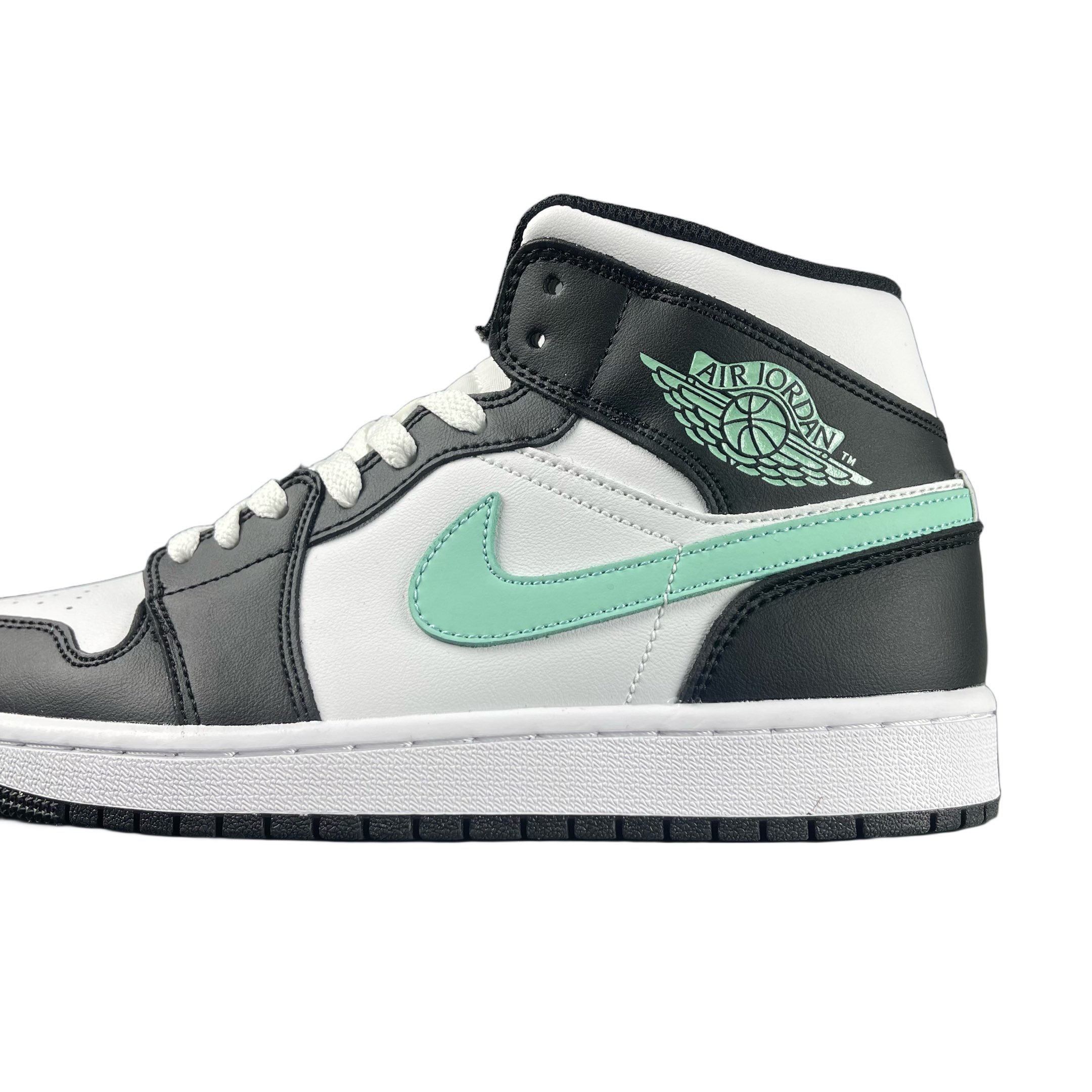 Alternative view of Air Jordan 1 High Sneaker BQ6472-103