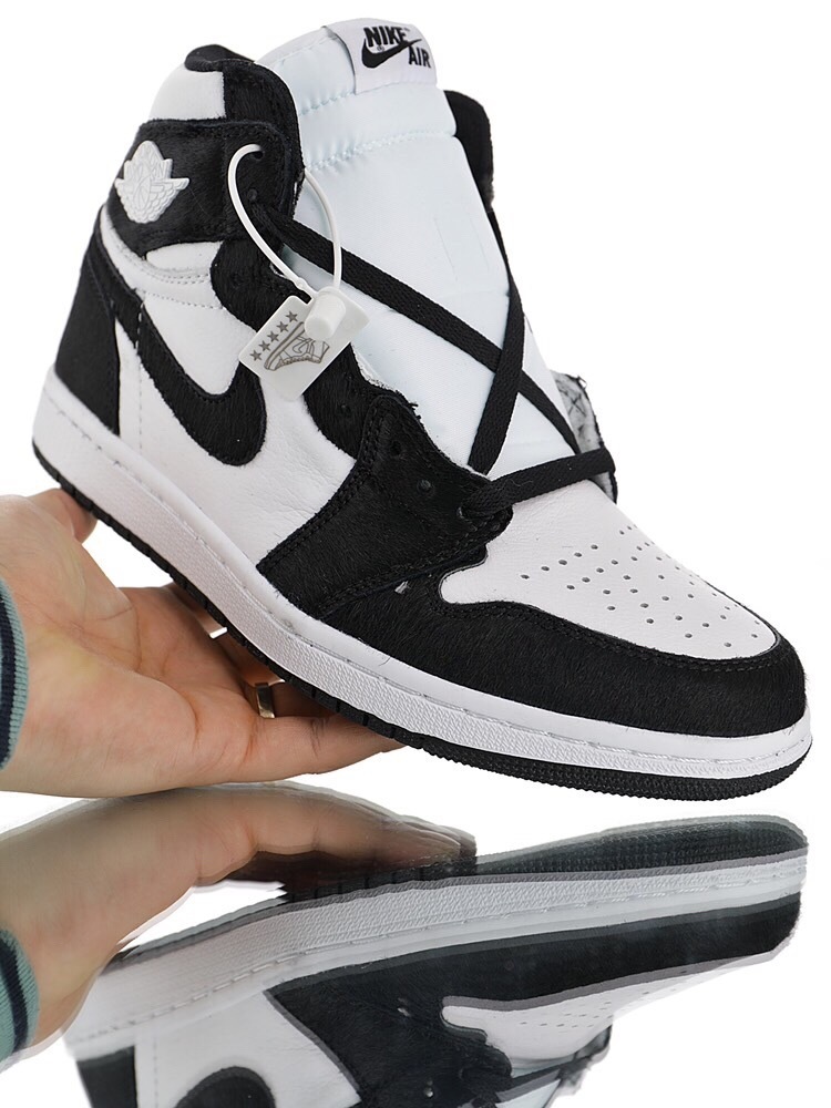 Alternative view of Air Jordan 1 High Sneaker CD0461-007