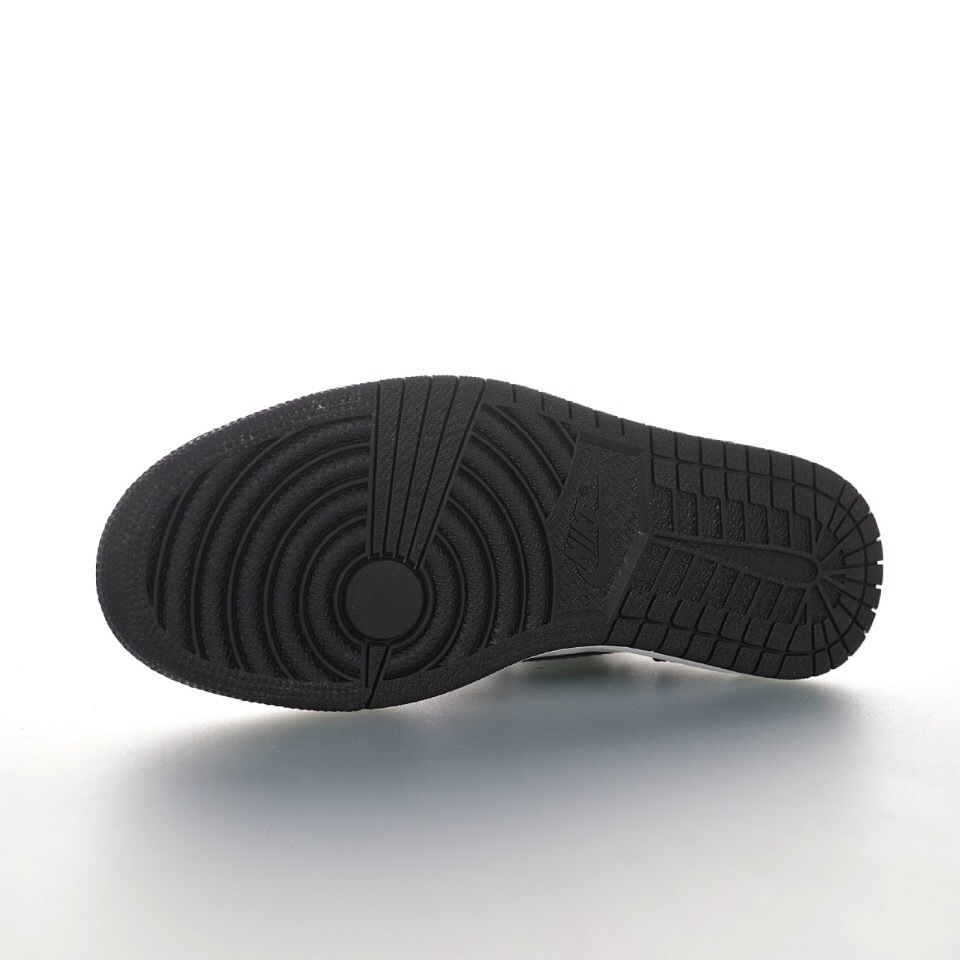 Alternative view of Air Jordan 1 High Sneaker CD0461-601