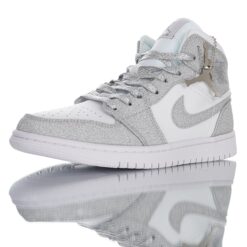 Alternative view of Air Jordan 1 High Sneaker CU2804-666