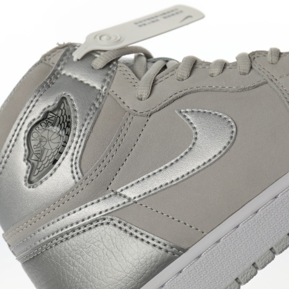 Alternative view of Air Jordan 1 High Sneaker DC1788-029