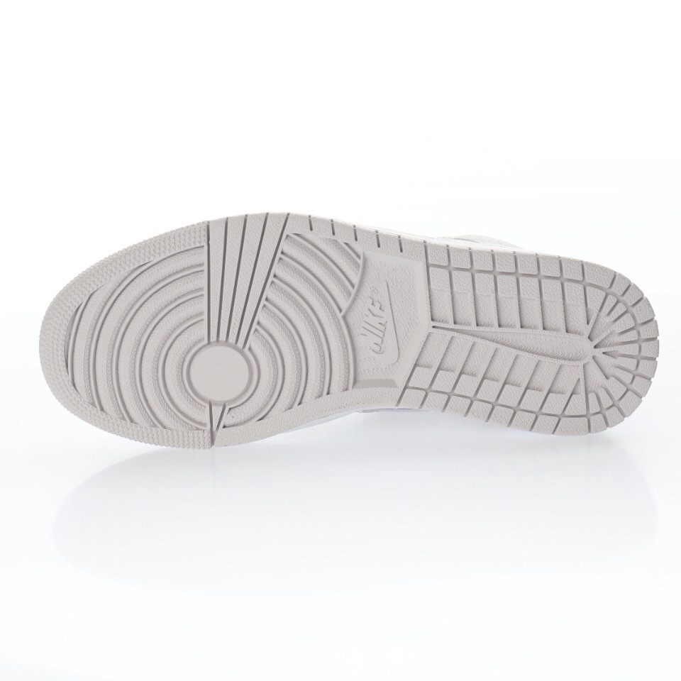 Alternative view of Air Jordan 1 High Sneaker DC9035-100