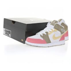 Alternative view of Air Jordan 1 High Sneaker DJ0338-100