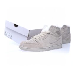 Alternative view of Air Jordan 1 High Sneaker DO0750-002