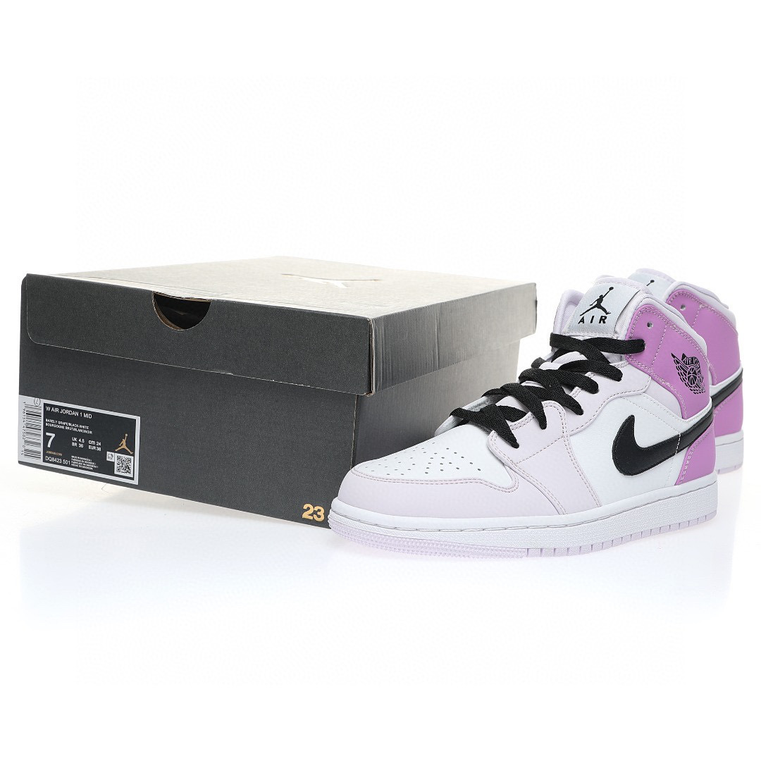 Alternative view of Air Jordan 1 High Sneaker DQ8423-501