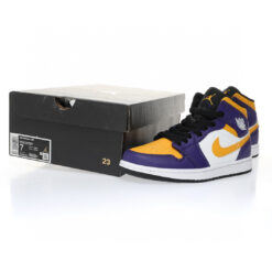 Alternative view of Air Jordan 1 High Sneaker DQ8426-517