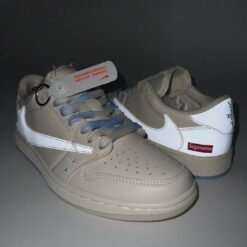 Alternative view of Air Jordan 1 Low Sneaker BB6588-102
