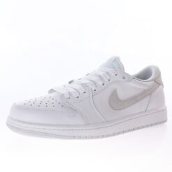 Alternative view of Air Jordan 1 Low Sneaker CZ0775-100