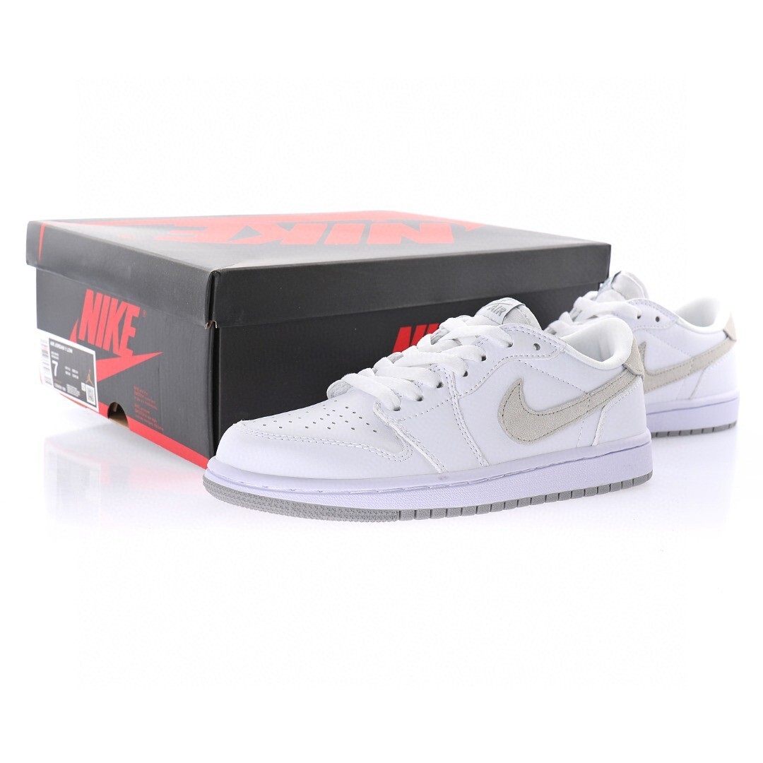 Alternative view of Air Jordan 1 Low Sneaker CZ0858-100