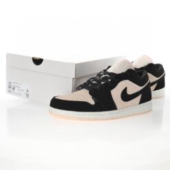 Alternative view of Air Jordan 1 Low Sneaker DC0774-003