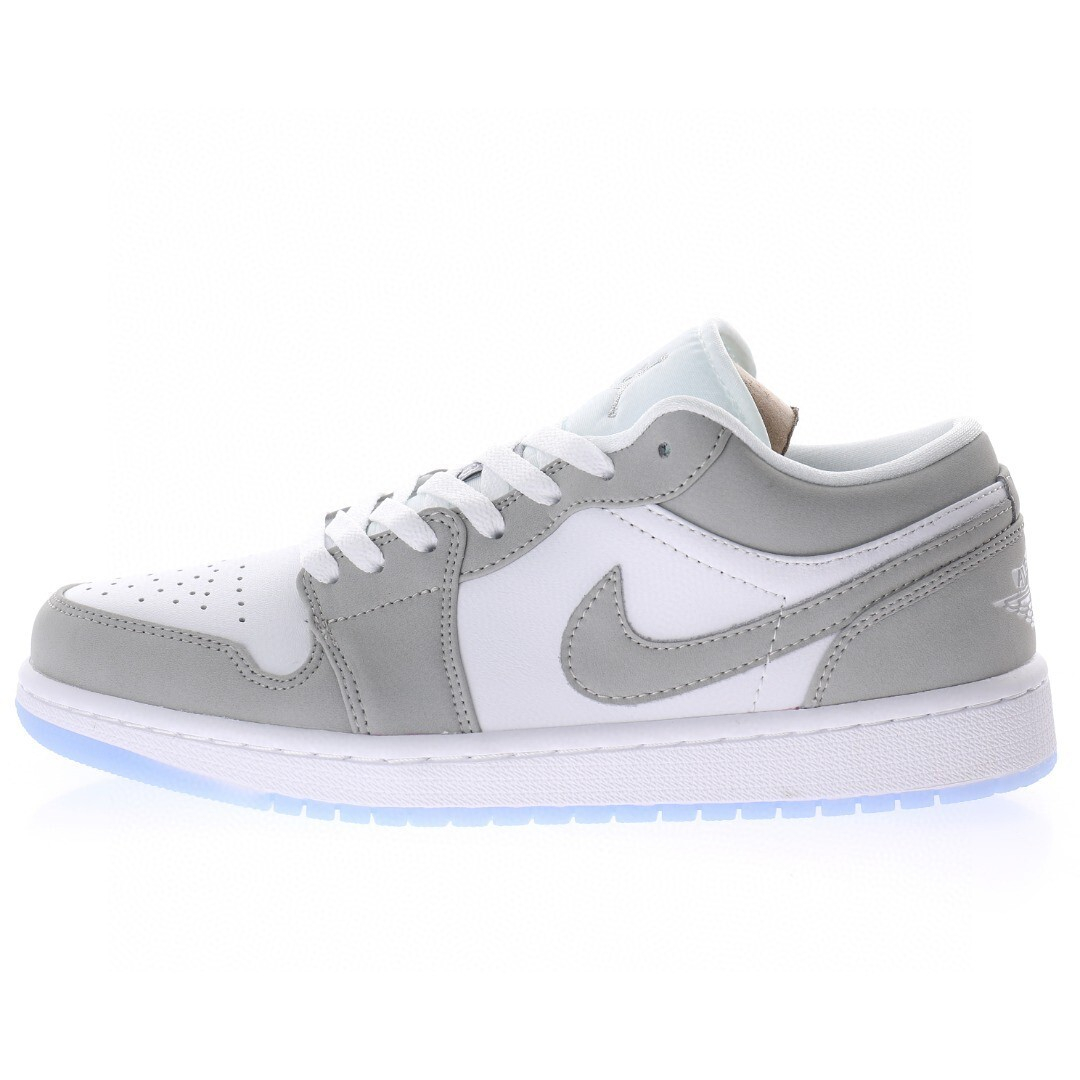 Air Jordan 1 Low Sneaker DC0774-105