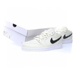 Alternative view of Air Jordan 1 Low Sneaker DC0774-121