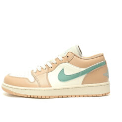 Air Jordan 1 Low Sneaker DC0774-130