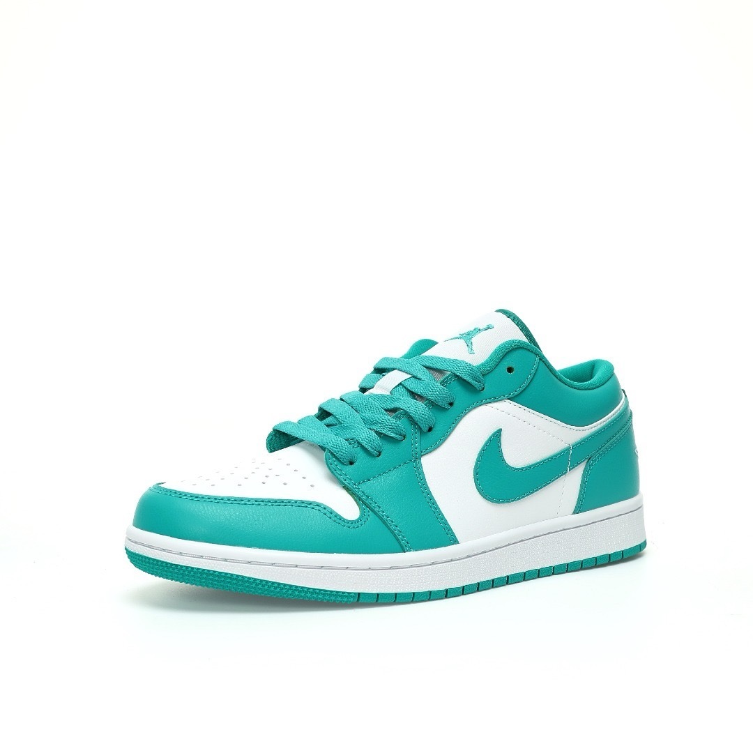 Alternative view of Air Jordan 1 Low Sneaker DC0774-132