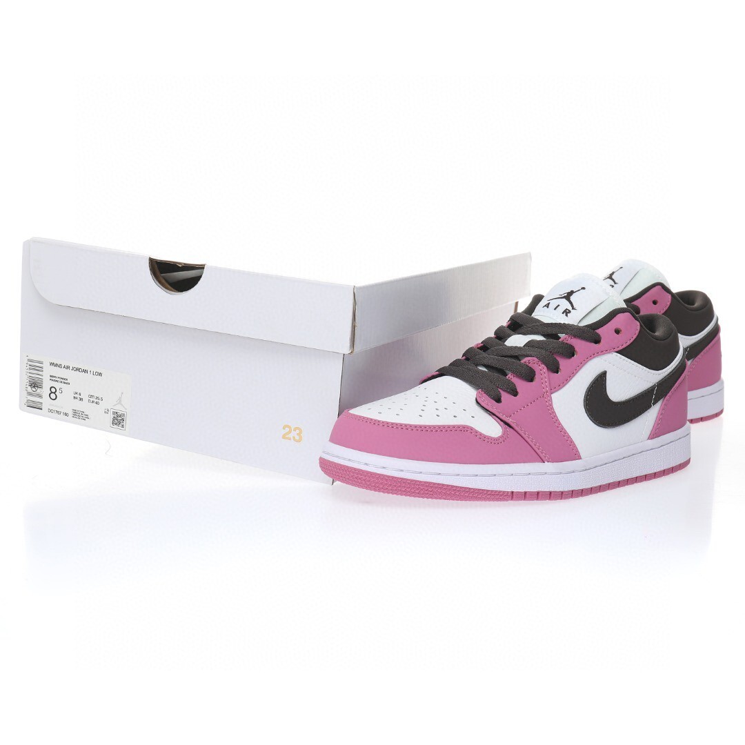 Alternative view of Air Jordan 1 Low Sneaker DC1767-160