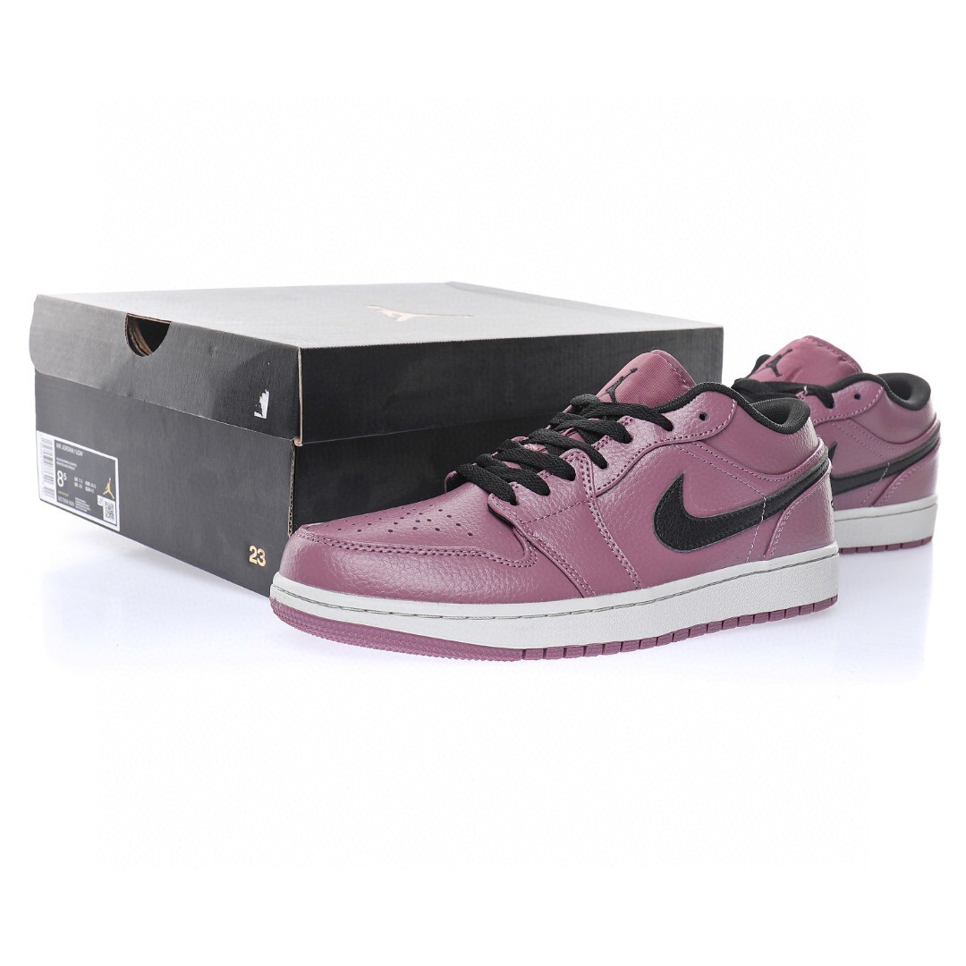 Alternative view of Air Jordan 1 Low Sneaker DC7268-500