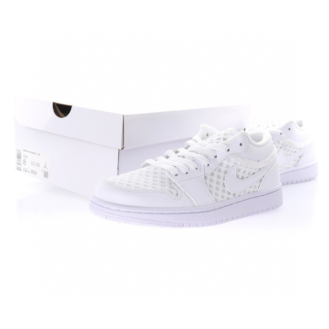 Alternative view of Air Jordan 1 Low Sneaker DC9508-100