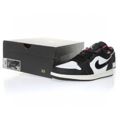Alternative view of Air Jordan 1 Low Sneaker DQ8422-001