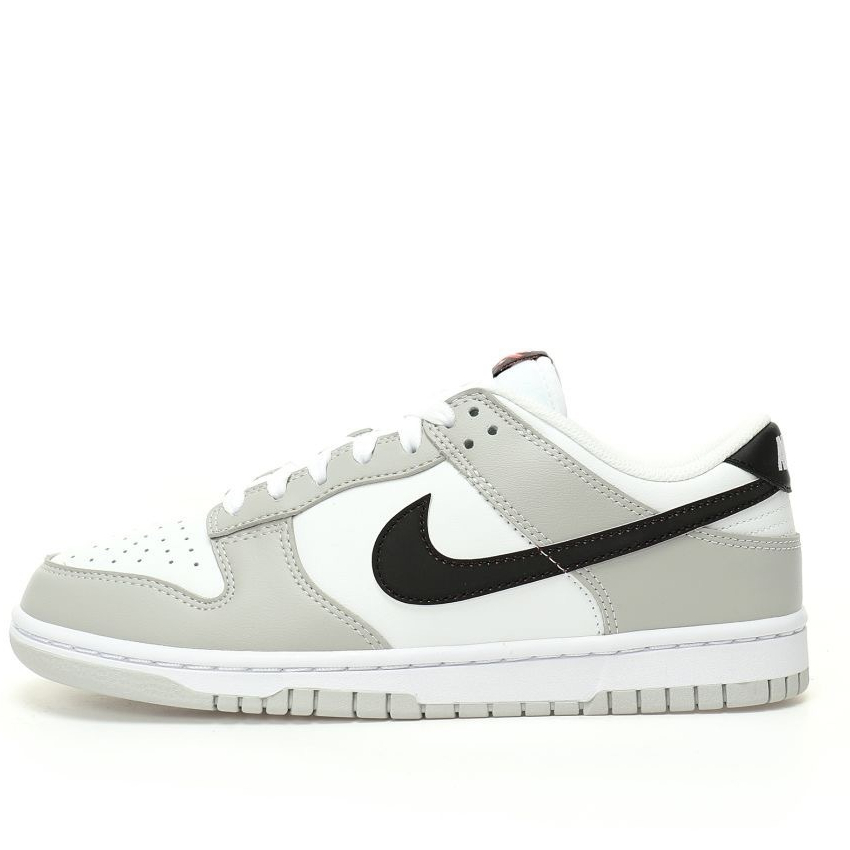 Air Jordan 1 Low Sneaker DR9654-001