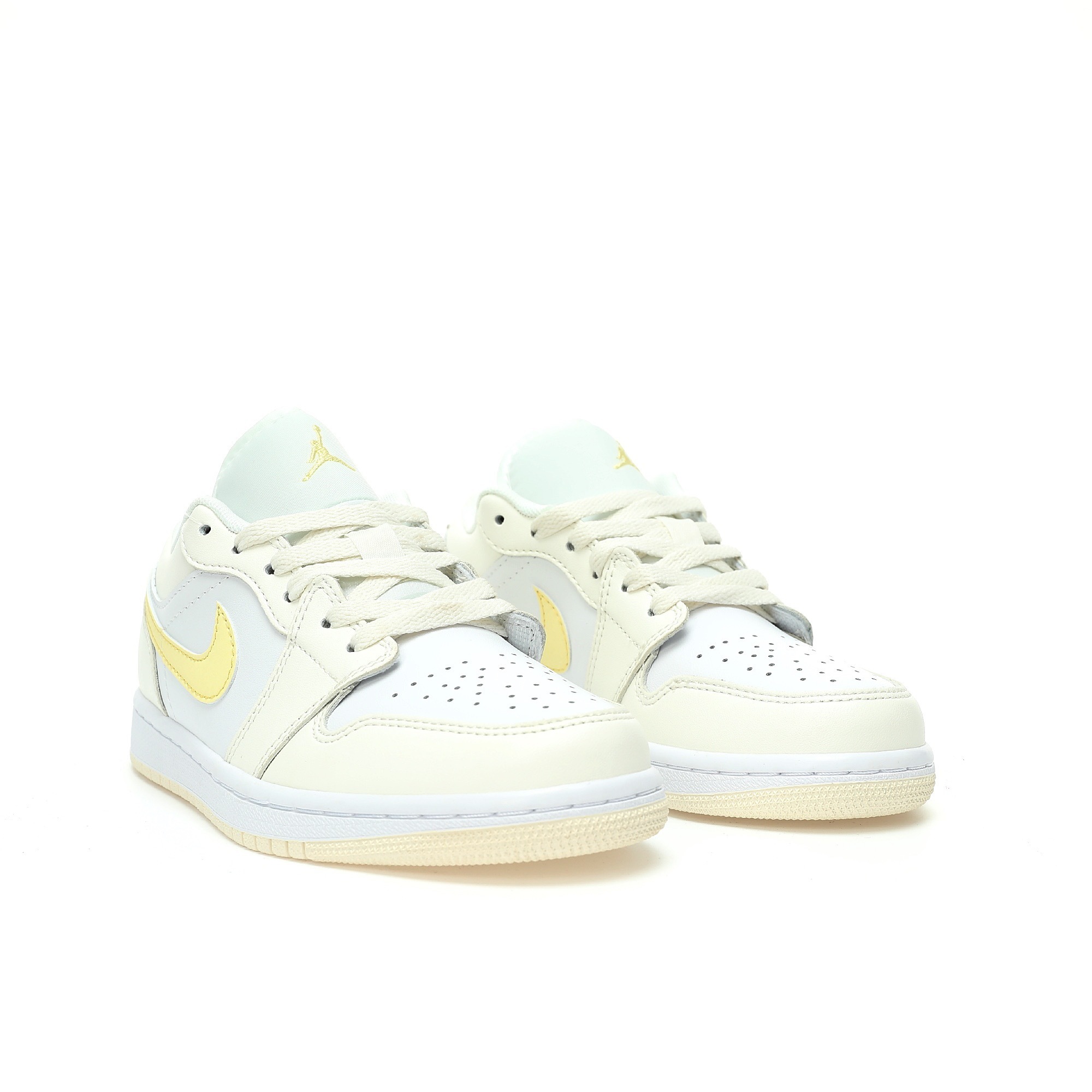 Alternative view of Air Jordan 1 Low Sneaker FV8486-181