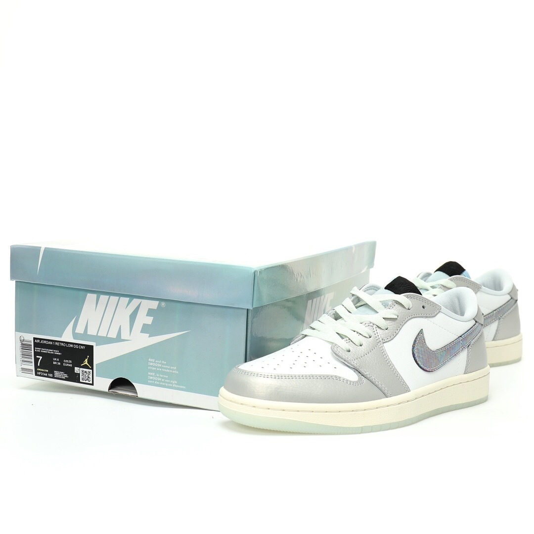 Alternative view of Air Jordan 1 Low Sneaker HF3144-100