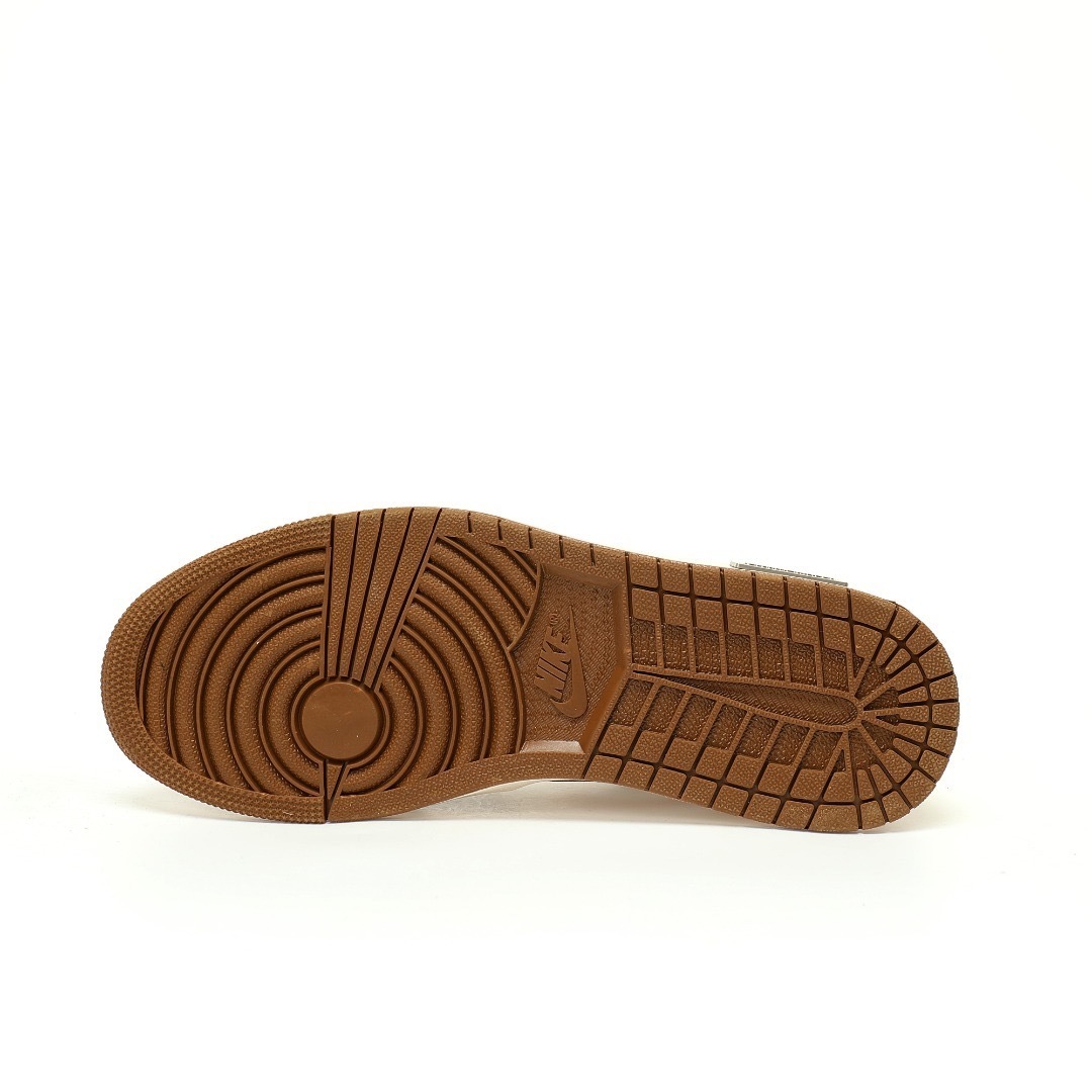 Alternative view of Air Jordan 1 Low Sneaker HF5753-221