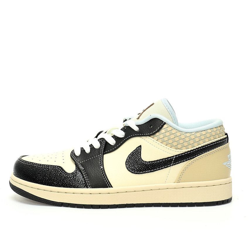 Air Jordan 1 Low Sneaker HQ3437-101