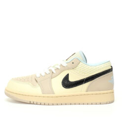 Air Jordan 1 Low Sneaker HQ3440-101