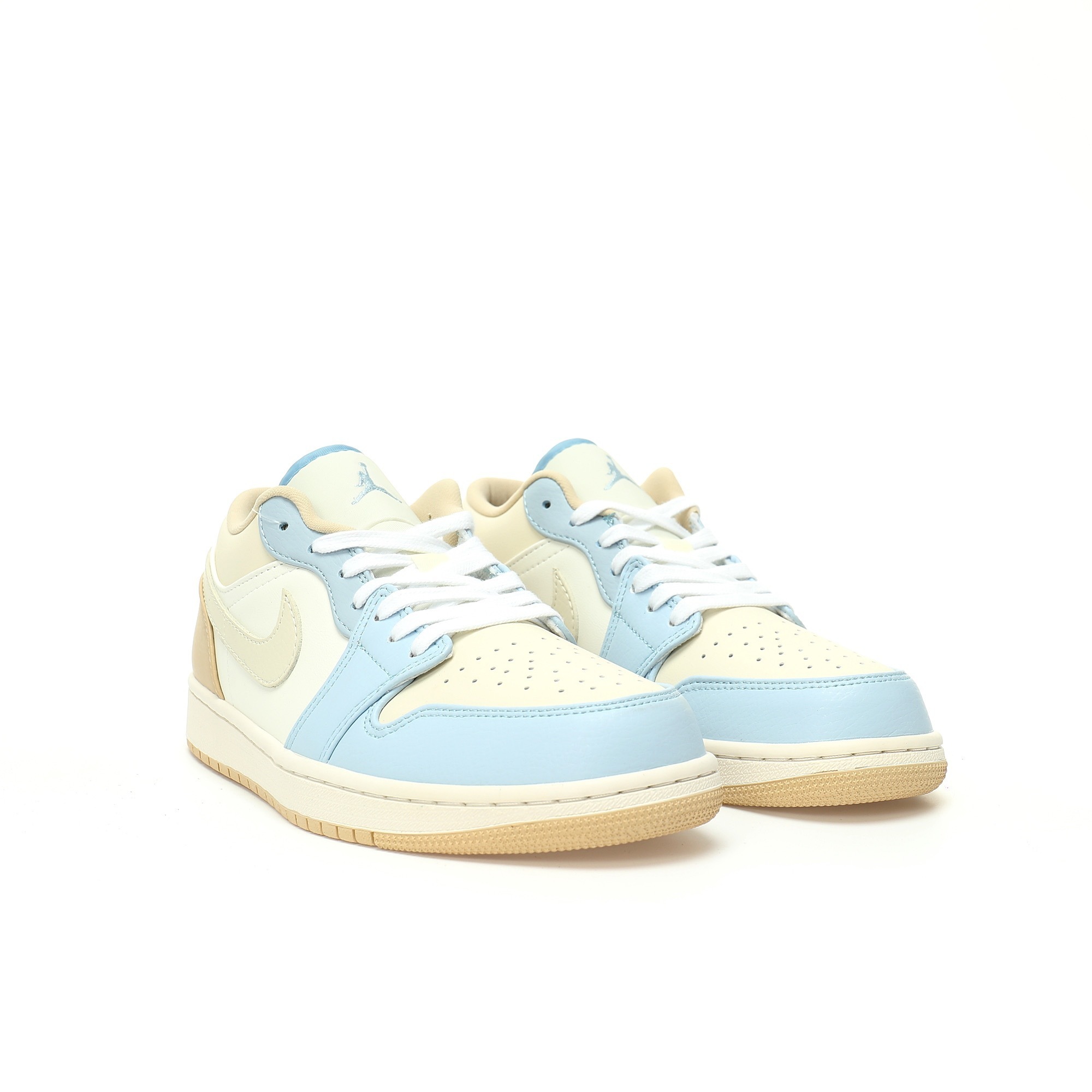 Alternative view of Air Jordan 1 Low Sneaker HQ4186-111